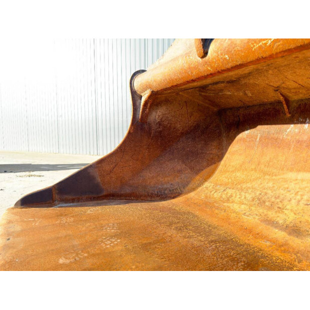 2018 اس ام بي S70-46230228