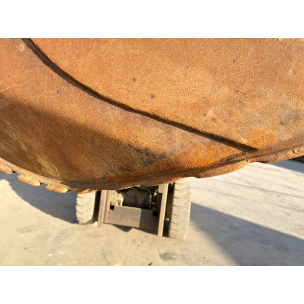 2018 اس ام بي S70-46230231