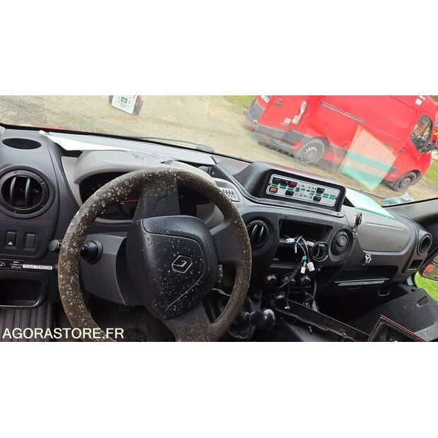 2014 رينو Master RT-46243540