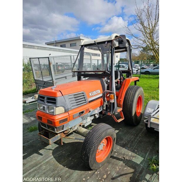 KUBOTA L3300-46243990