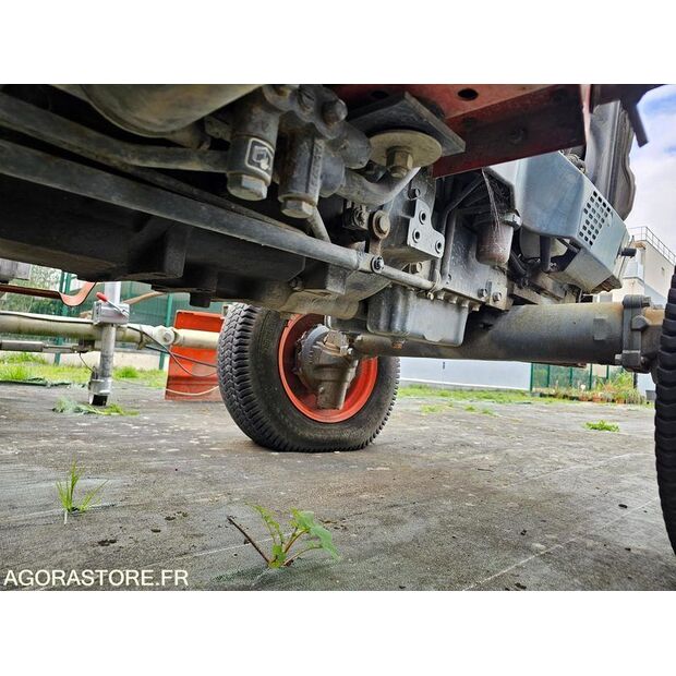 KUBOTA L3300-46244063