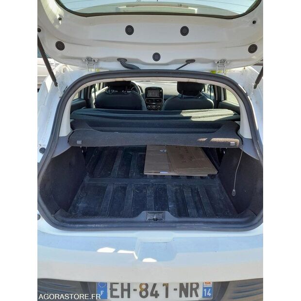 2016 Renault Clio-46244084