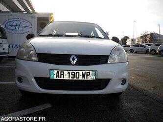 2010-renault-clio-1436218-46244165