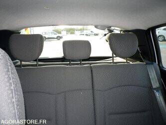 2010-renault-clio-1436218-46244169