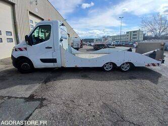 2015-renault-master-1436254-46244659