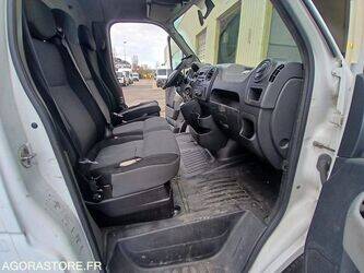 2015-renault-master-1436254-46244687