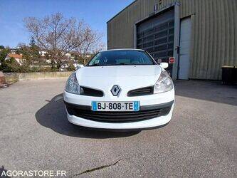 2009-renault-clio-1436256-46244730