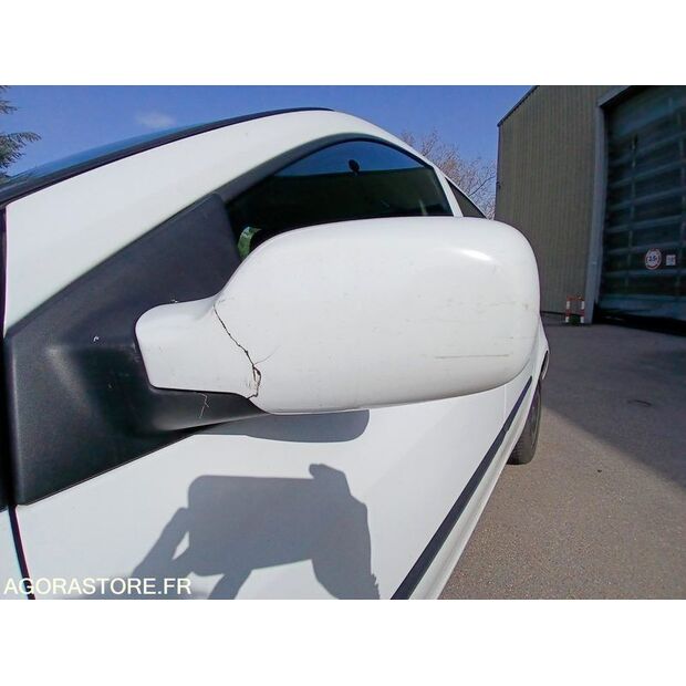 2009 Renault Clio-46244735