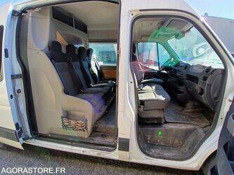 2012-renault-master-1436260-46244793