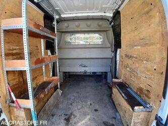 2012-renault-master-1436260-46244801