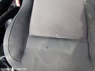 2010-renault-clio-1436262-46244846