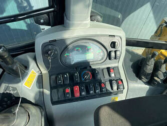 2017-caterpillar-432f2-1436532-46245933