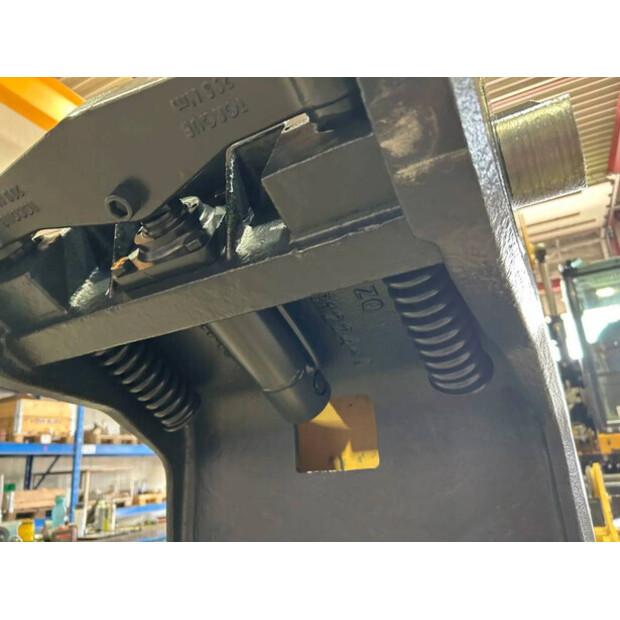 2026 Smitma CW40-46246244