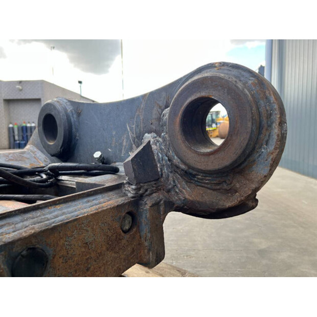 2019 Caterpillar 325-46246342