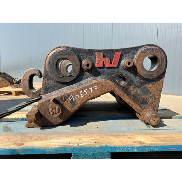 2008 فيراكتيرت CW40-46246618