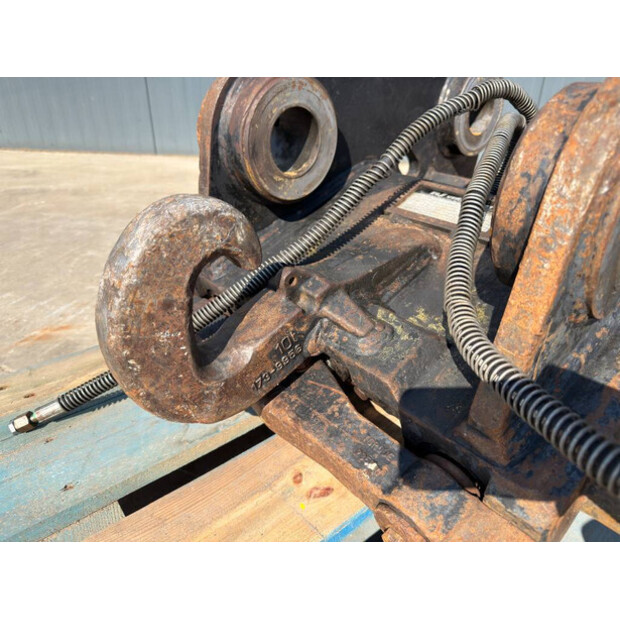 2008 فيراكتيرت CW40-46246625