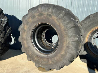 michelin-445-70r19-5-1436614-46246844