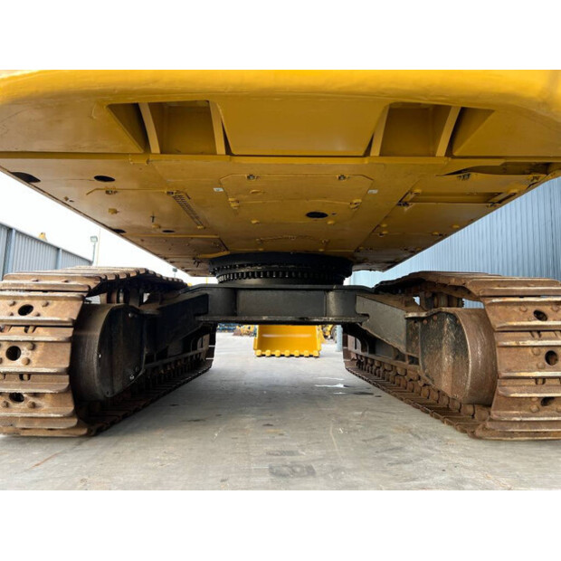 2015 Caterpillar 352FL-46247659