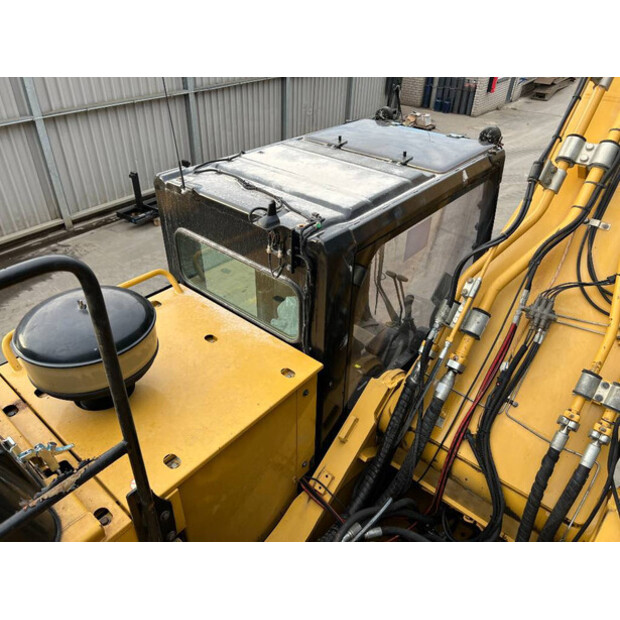 2015 Caterpillar 352FL-46247687