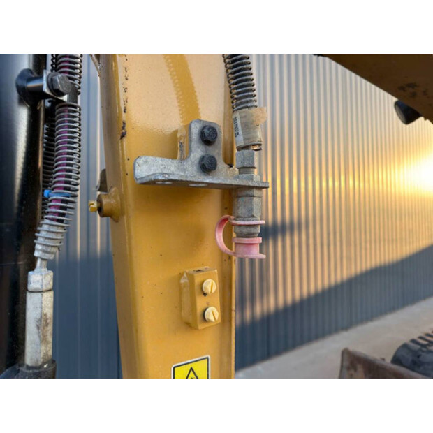 2021 Caterpillar 301.8-46248327