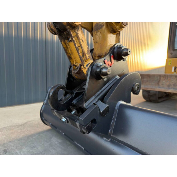 2021 Caterpillar 301.8-46248331