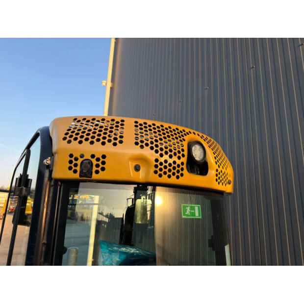 2021 Caterpillar 301.8-46248342