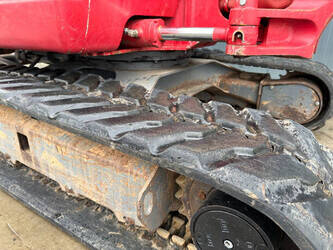 2010-takeuchi-tb235-1436650-46248402