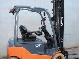 2016-toyota-8fbm16t-1436717-46263004