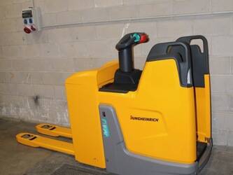 صورة ل Electric Pallet Truck 2020 جنجهينريتش ERE 225