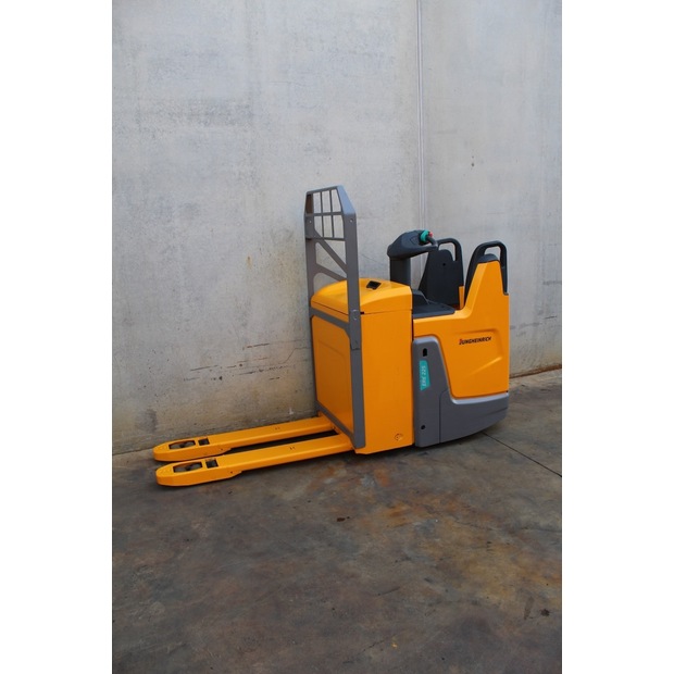 2020 Jungheinrich ERE 225-46263061