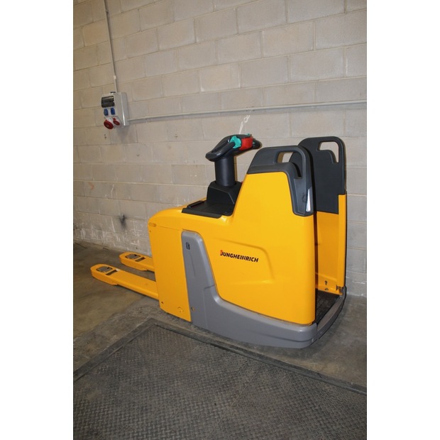 2020 Jungheinrich ERE 225-46263067