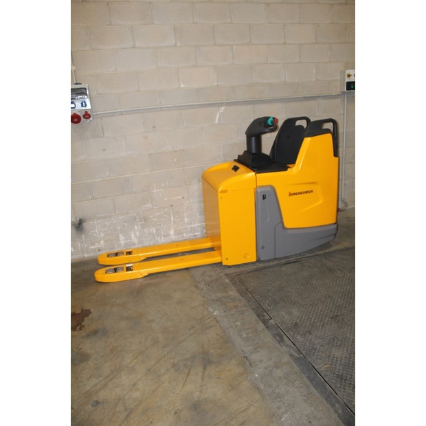 2020 Jungheinrich ERE 225-46263068