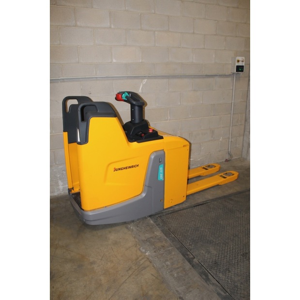 2020 Jungheinrich ERE 225-46263069