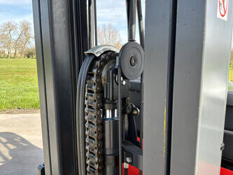 2018-linde-r12b-46263398