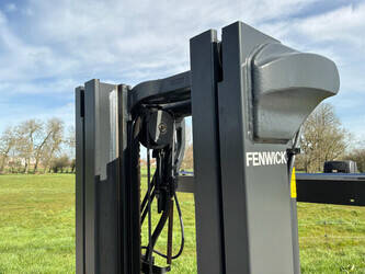 2018-linde-r12b-46263399