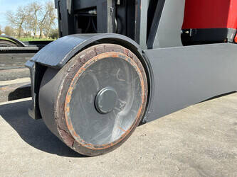 2018-linde-r12b-46263401