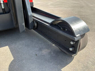 2018-linde-r12b-46263402