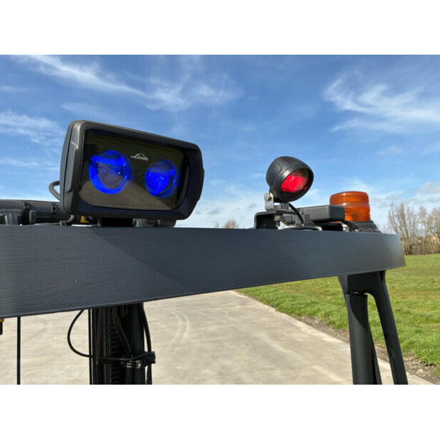 2020 ليندي R14G-46263438