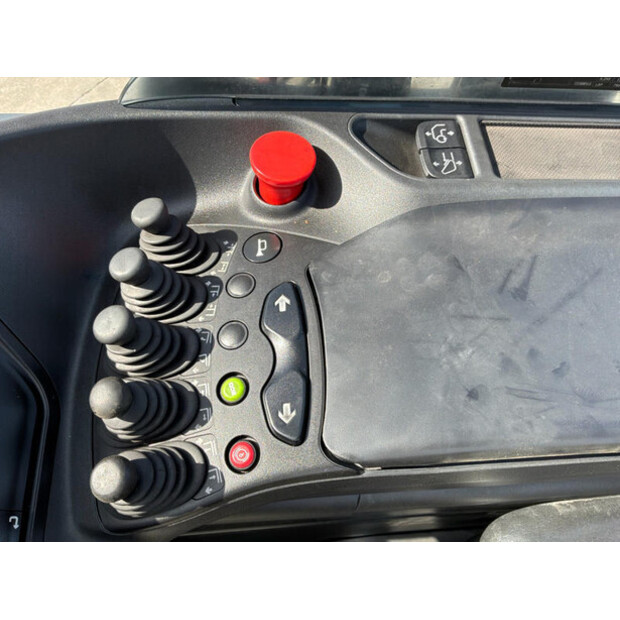 2020 ليندي R14G-46263443