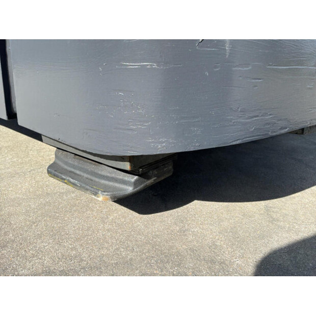 2020 ليندي R14G-46263451