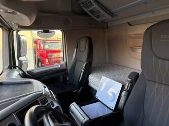 2017-daf-xf-1436747-46263572