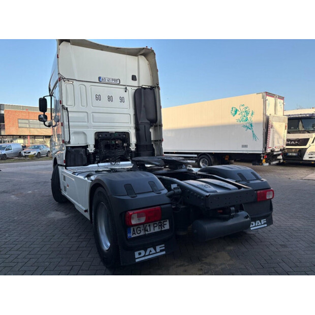 2017 داف XF-46263574