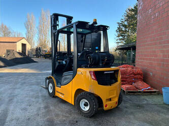 2015-jungheinrich-tfg425s-1436748-46263585