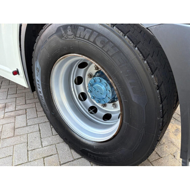 2017 داف XF-46263590