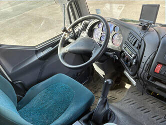 2006-daf-lf45-180-1436761-46264053