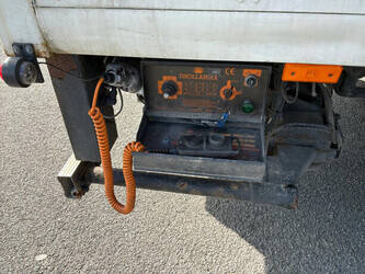 2006-daf-lf45-180-1436761-46264062