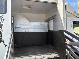 2006-daf-lf45-180-1436761-46264073