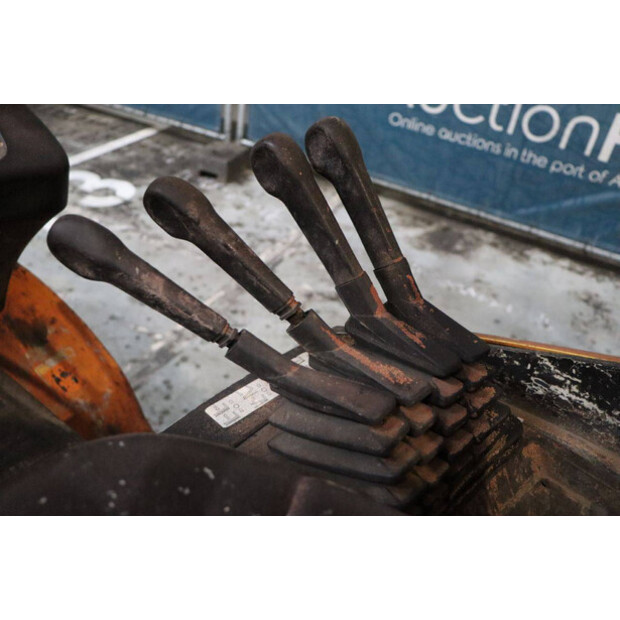 2002 هايستر H5.00XM-46264164