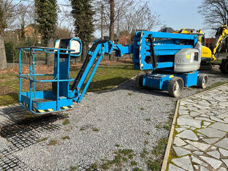 Image for AERIAL LIFTS 2015 Genie Z-40/23N