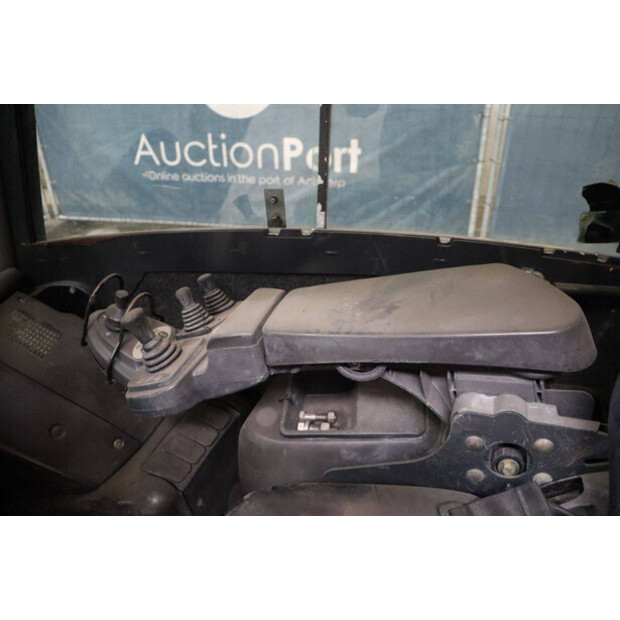 2013 Still RX70-30-46264314